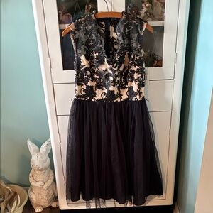 Jackie Jon sz 6 formal dress nwt
